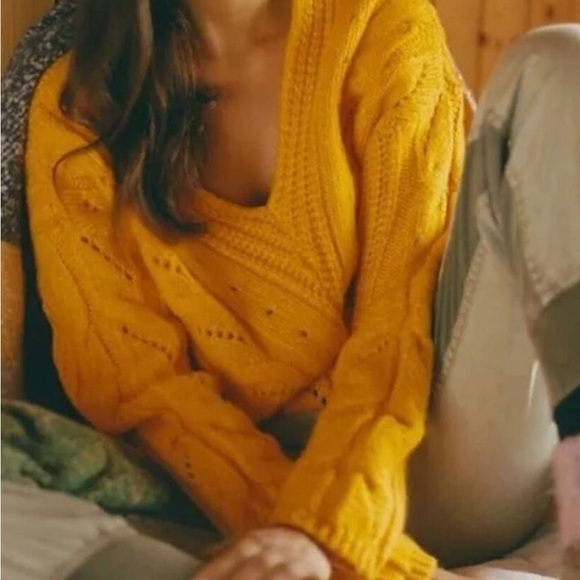 Anthropologie Sweaters - Anthropologie Gold Relaxed Fit Cable Alpaca Sweater Womens Large